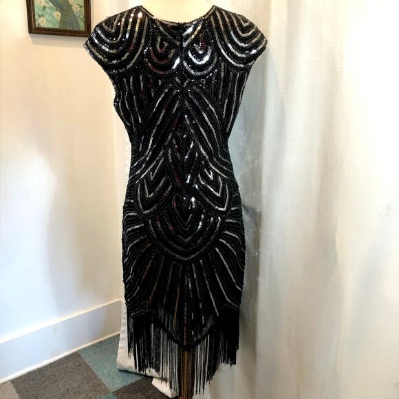 Babeyond Beaded and Fringed Black Dress Flapper Style - Picture 3 of 12